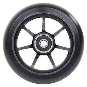 Hjul til løbehjul – trick hjul i 110–125 mm og hjul med lys til børn. Find hjul fra Ethic, River, Proto og JP Scooters hos AJ Scooters.