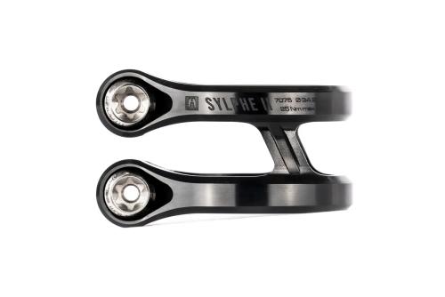 Ethic Sylphe V2 oversized clamp i sort – let double clamp med titanium bolts til trick løbehjul