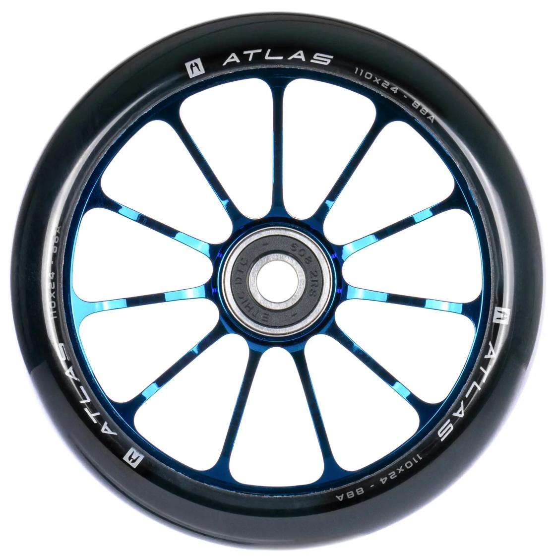 Ethic Atlas hjul til løbehjul i krom blå med 110 mm diameter, 24 mm bredde og 88A PU.