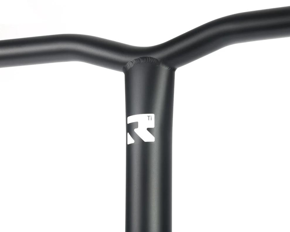 Root Air Titanium S-Bar i sort – letvægts titaniumbar med høj styrke og clean Y-bar design, klar til HIC, SCS & IHC.