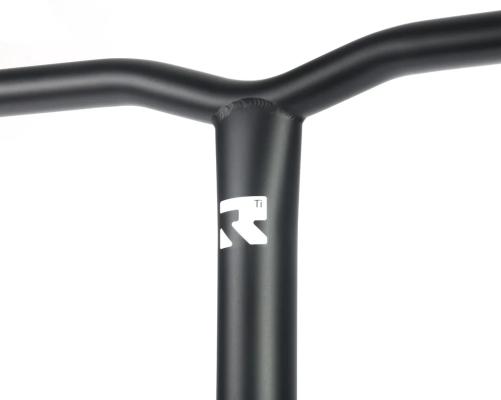Root Air Titanium S-Bar i sort – letvægts titaniumbar med høj styrke og clean Y-bar design, klar til HIC, SCS & IHC.