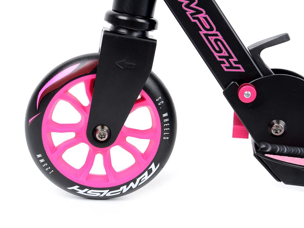 Tempish Nixin 125 AL II pink – let, foldbart børneløbehjul med 125 mm hjul, sænket deck og fodbremse. Justerbart styr: 77,5/82,5/87,5 cm.