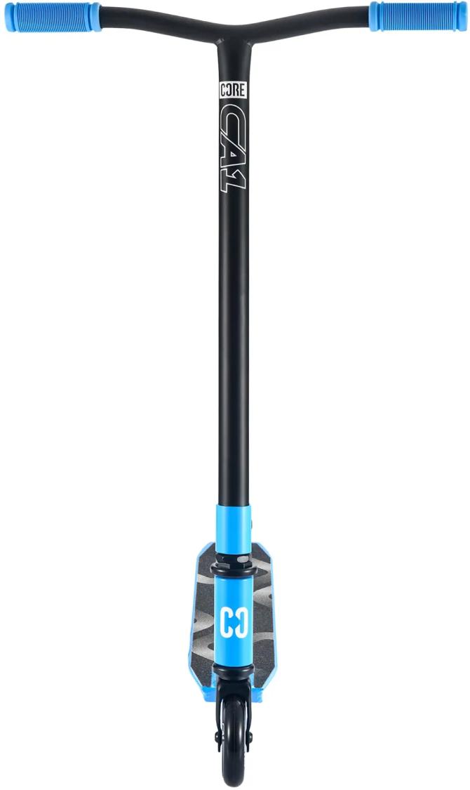 CORE CA1 – børne- og begynderløbehjul med steel bar, triple-bolt clamp, 110 mm hjul og stål fodbremse. EN14619. Totalhøjde ca. 81 cm.