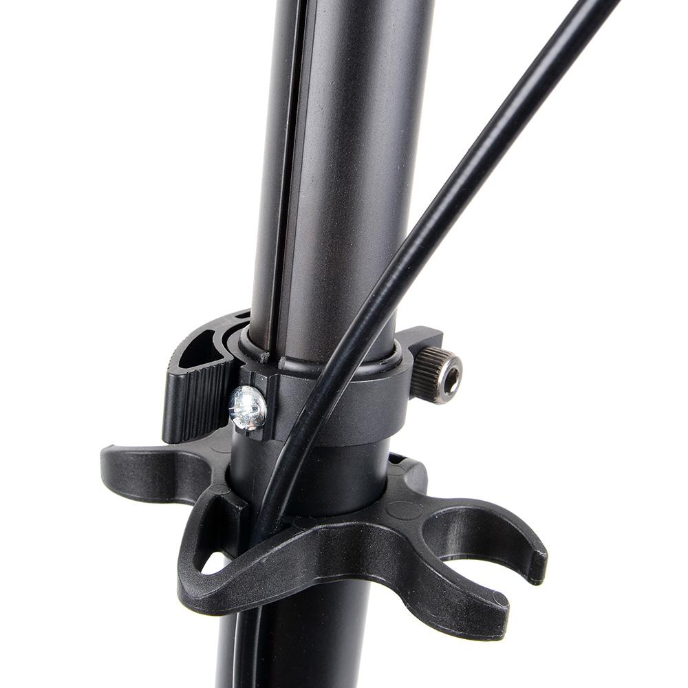 Tempish Nixin 145 II AL – let, foldbart børneløbehjul med 145 mm hjul, sænket deck og fodbremse. Justerbart styr: 78/83/88 cm. Maks. 100 kg.