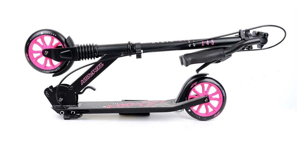 Tempish Nixin 145 II AL – let, foldbart børneløbehjul med 145 mm hjul, sænket deck og fodbremse. Justerbart styr: 78/83/88 cm. Maks. 100 kg.