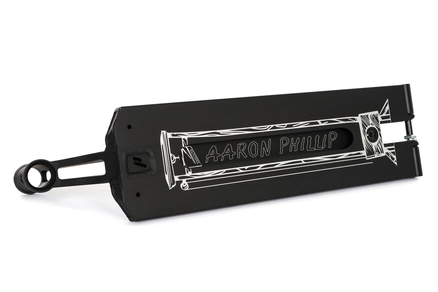 Prime V2 Aaron Phillip 6.3