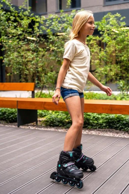 Raven Drill Mint/Pink inliners med justerbar boot, PU 82A hjul og aluminium frame.