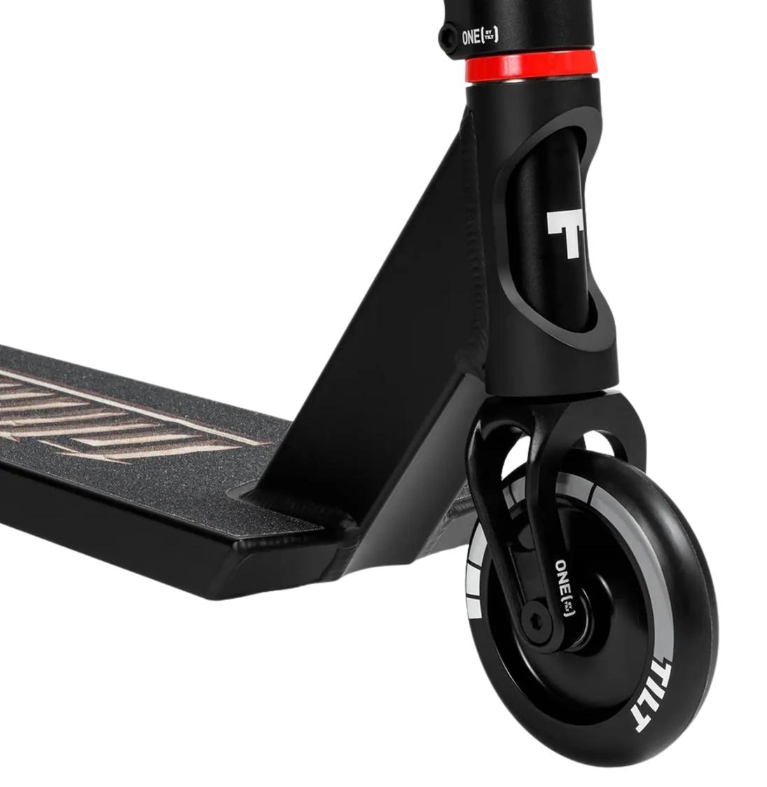 Tilt Contact Build trick løbehjul - Scales med bredt street deck, SCS compression og 110 mm hjul.