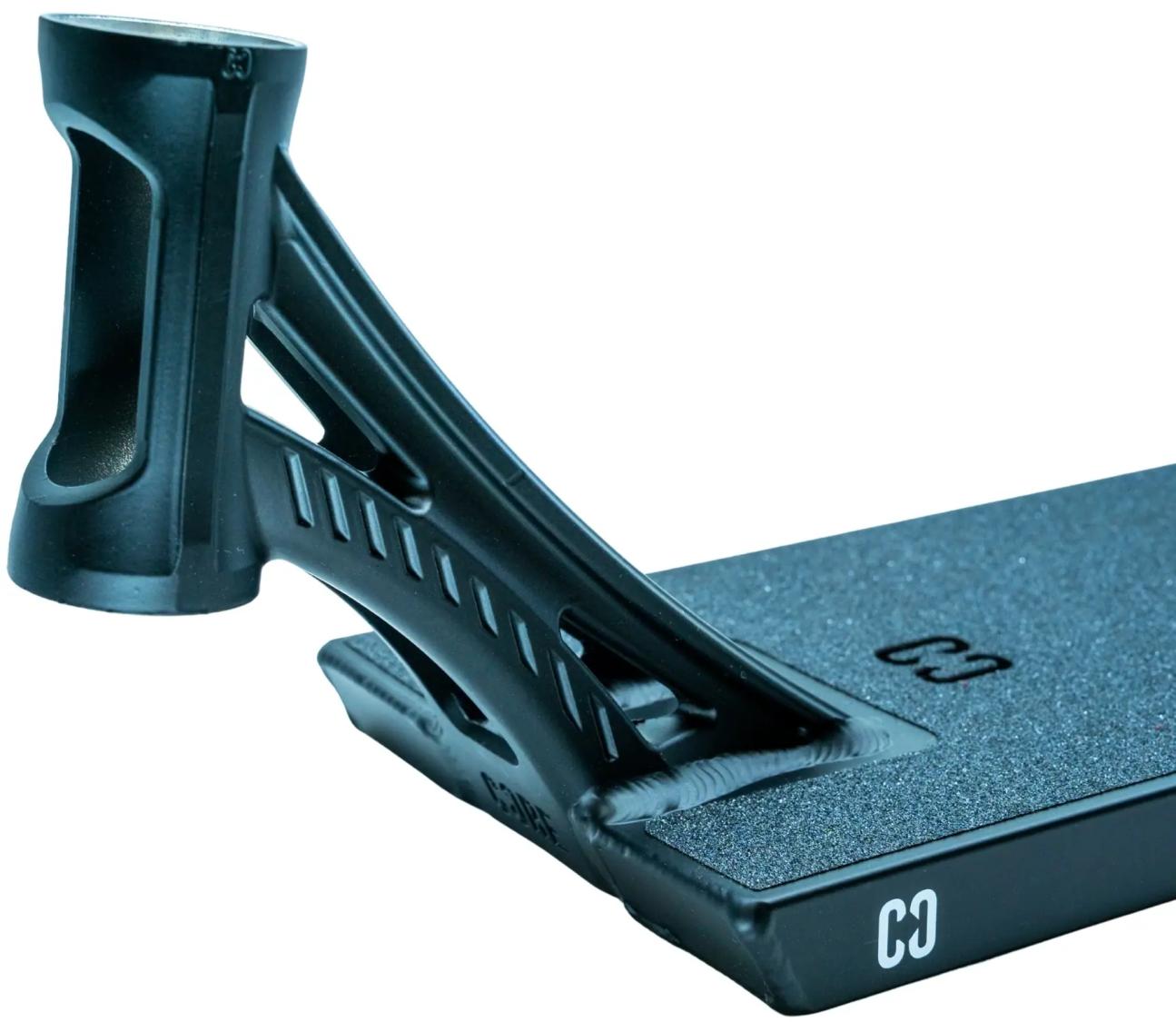 CORE ST3 trick løbehjul deck med bred boxed form og forged neck til street riding og grinds